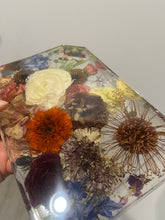 Load image into Gallery viewer, Floral Preservation retainer