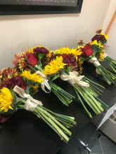 Load image into Gallery viewer, Step 2- Assisted DIY wedding coaching-Follow Up
